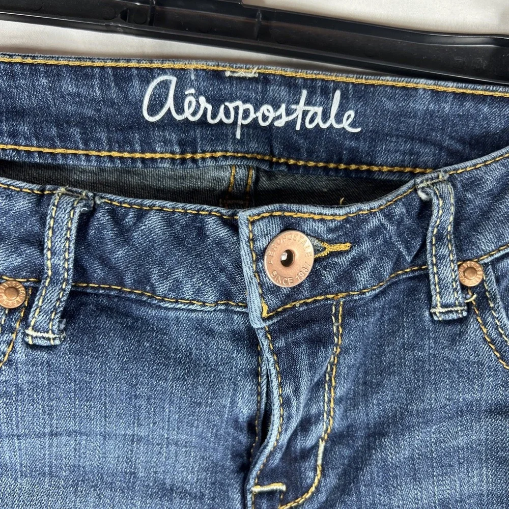 Aeropostale Womens Size 6  Short Lola Jeggings 5 Pockets‎ Denim
